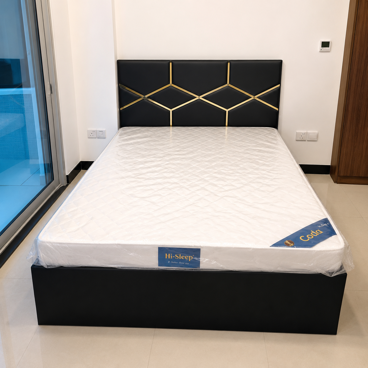 Queen Bed With Mattress