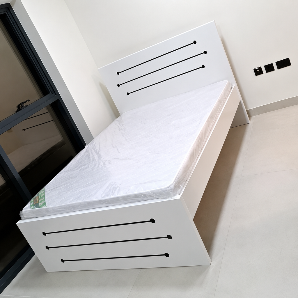Queen Bed with Mattress
