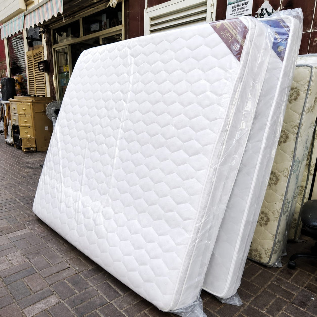King Size Spring Pillow Top Mattress